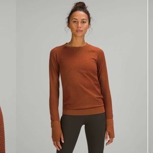 LULULEMON REST LESS PULLOVER IN GRID WARP DATE BROWN / DESERT SUN SIZE 6